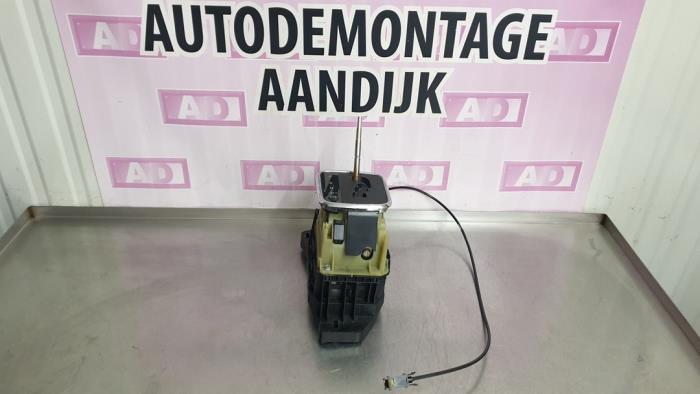 Automatic gear selector from a Mercedes-Benz A (W169) 2.0 A-160 CDI 16V 3-Drs. 2006