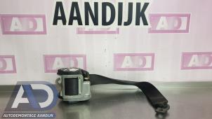 Begagnade Bakre säkerhetsbälte, vänster Mercedes A (W169) 2.0 A-160 CDI 16V 3-Drs. Pris € 49,99 Marginaltabell erbjuds av Autodemontage Aandijk