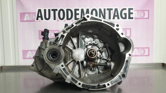 Gearbox from a Kia Picanto (TA) 1.2 16V 2015