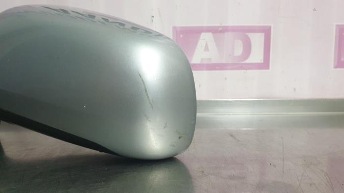 Wing mirror, left from a Audi A4 (B5) 2.6 E V6 1996