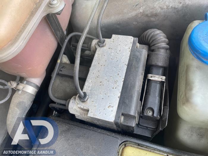 Begagnade ABS-pump Audi A4 (B5) 2.6 E V6 Pris € 49,99 Marginaltabell erbjuds av Autodemontage Aandijk