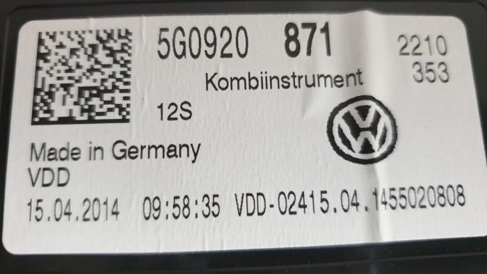 Cuentakilómetros de un Volkswagen Golf VII Variant (AUVV) 1.4 TSI 16V 2015