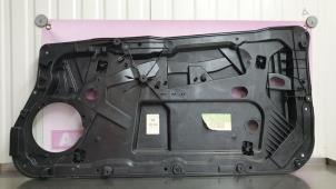 Używane Plyta drzwi prawych wersja 2-drzwiowa Ford Fiesta 6 (JA8) 1.25 16V Cena € 19,99 Procedura marży oferowane przez Autodemontage Aandijk