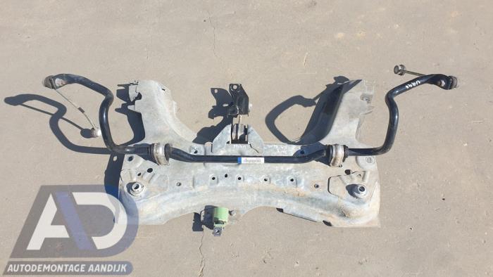 Used Subframe Renault Clio IV Estate/Grandtour (7R) 0.9 Energy TCE 12V Price € 99,99 Margin scheme offered by Autodemontage Aandijk
