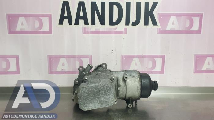 Gebrauchte Ölfiltergehäuse Ford Transit Connect (PJ2) 1.6 TDCi 16V 95 Preis € 39,99 Margenregelung angeboten von Autodemontage Aandijk