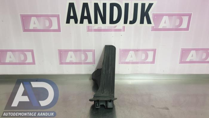 Begagnade Gaspedalsensor Volkswagen Golf V (1K1) 1.9 TDI Pris € 19,99 Marginaltabell erbjuds av Autodemontage Aandijk