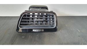 Used Dashboard vent Volkswagen Golf VII Variant (AUVV) 1.4 TSI 16V Price € 19,99 Margin scheme offered by Autodemontage Aandijk