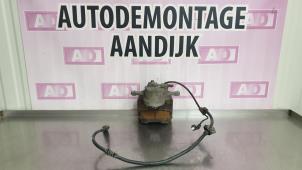 Used Front brake calliper, right Mercedes B (W247) 1.3 B-200 Turbo 16V Price € 99,99 Margin scheme offered by Autodemontage Aandijk