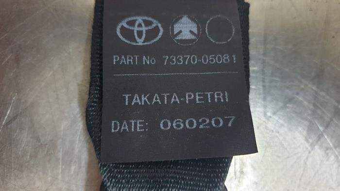Ceinture de sécurité arrière gauche d'un Toyota Avensis Wagon (T25/B1E) 1.8 16V VVT-i 2007