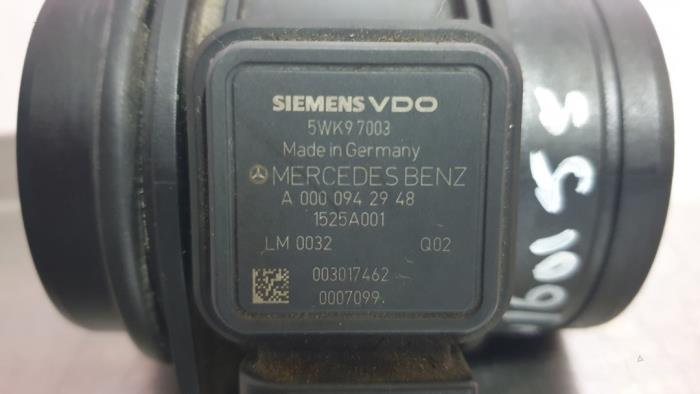 Medidor de masa de aire de un Mercedes-Benz B (W245,242) 2.0 B-200 CDI 16V 2008