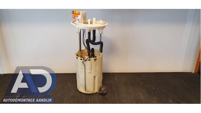 Usagé Pompe à carburant Alfa Romeo 156 (932) 2.4 JTD Prix € 49,99 Règlement à la marge proposé par Autodemontage Aandijk