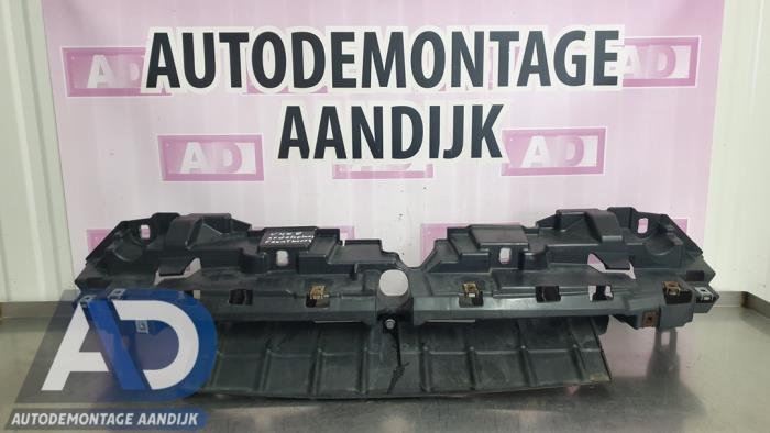 Begagnade Front Fiat Punto Evo (199) 1.3 JTD Multijet 85 16V Pris € 29,99 Marginaltabell erbjuds av Autodemontage Aandijk