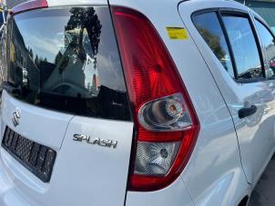 Usados Luz trasera derecha Suzuki Splash 1.0 12V Precio € 44,99 Norma de margen ofrecido por Autodemontage Aandijk
