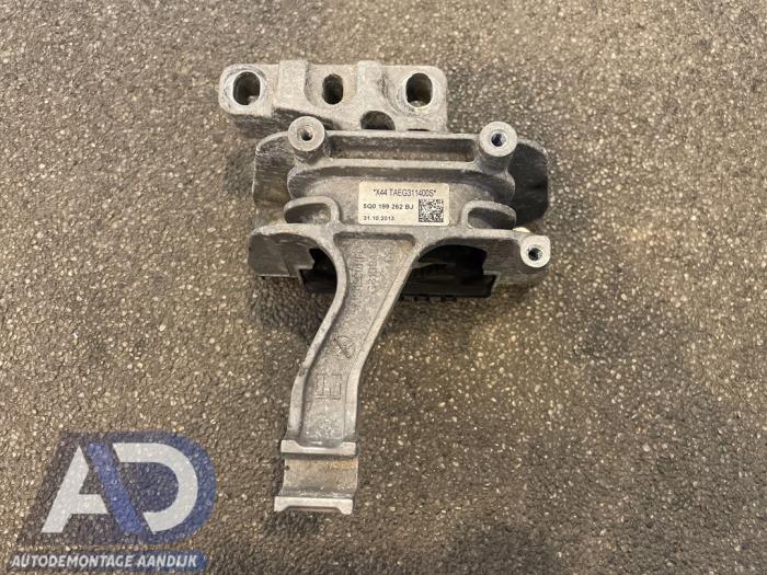 Used Engine mount Volkswagen Golf VII (AUA) 2.0 GTD 16V Price € 34,99 Margin scheme offered by Autodemontage Aandijk