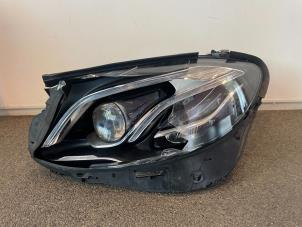 Used Headlight, left Mercedes E (W213) E-350d 3.0 V6 24V Price € 199,99 Margin scheme offered by Autodemontage Aandijk