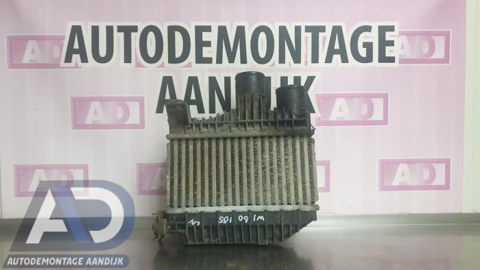 Usados Intercooler Toyota Avensis Wagon (T25/B1E) 2.0 16V D-4D Precio € 49,99 Norma de margen ofrecido por Autodemontage Aandijk
