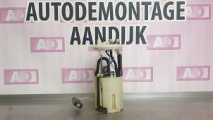 Usagé Pompe à carburant Mercedes Vito (639.6) 2.2 111 CDI 16V Prix € 49,99 Règlement à la marge proposé par Autodemontage Aandijk