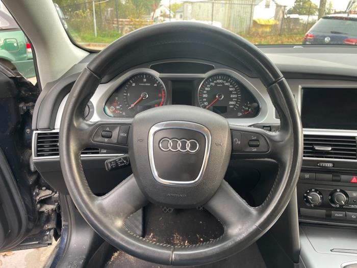 Juego y módulo de airbag de un Audi A6 (C6) 2.0 TDI 16V 2010