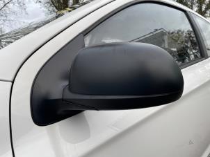 Used Wing mirror, left Hyundai i20 1.2i 16V Price € 39,99 Margin scheme offered by Autodemontage Aandijk