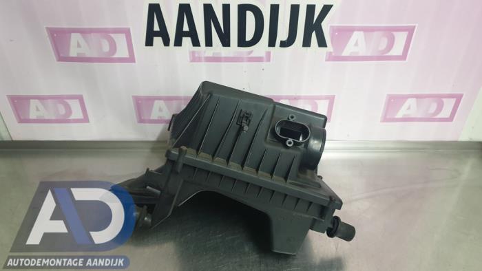 Begagnade Luftfilterhus Opel Astra J (PC6/PD6/PE6/PF6) 1.6 16V Ecotec Pris € 29,99 Marginaltabell erbjuds av Autodemontage Aandijk