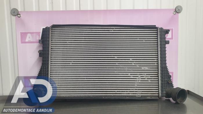 Usagé Intercooler Volkswagen Golf Plus (5M1/1KP) 2.0 TDI 16V Prix € 39,99 Règlement à la marge proposé par Autodemontage Aandijk