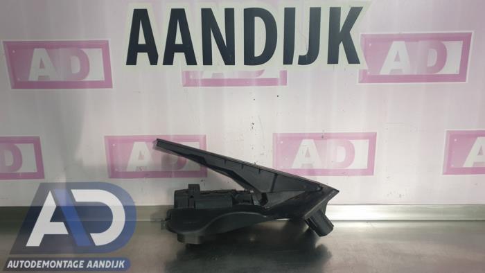 Begagnade Gaspedalsensor Volkswagen Touran (1T1/T2) 1.9 TDI 105 Euro 3 Pris € 19,99 Marginaltabell erbjuds av Autodemontage Aandijk