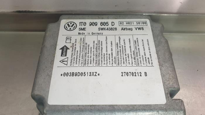 Module airbag  d'un Volkswagen Touran (1T1/T2) 1.9 TDI 105 Euro 3 2008