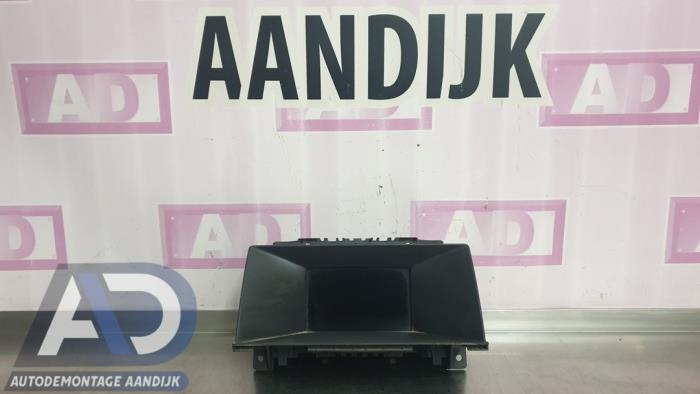 Begagnade Innerdisplay Opel Astra H (L48) 1.6 16V Pris € 39,99 Marginaltabell erbjuds av Autodemontage Aandijk