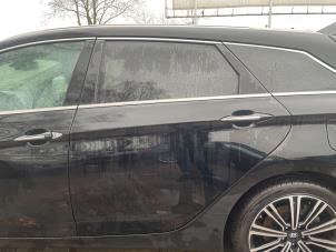 Usagé Porte arrière gauche Hyundai i40 CW (VFC) 1.7 CRDi 16V Prix € 349,99 Règlement à la marge proposé par Autodemontage Aandijk