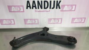Usagé Bras de suspension avant gauche Hyundai i20 1.2i 16V Prix € 29,99 Règlement à la marge proposé par Autodemontage Aandijk