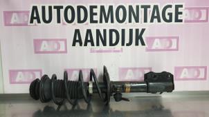 Usados Barra de amortiguador izquierda delante Toyota Yaris II (P9) 1.0 12V VVT-i Precio € 44,99 Norma de margen ofrecido por Autodemontage Aandijk