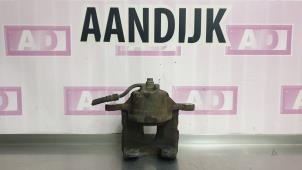 Used Front brake calliper, left Hyundai i20 1.2i 16V Price € 29,99 Margin scheme offered by Autodemontage Aandijk