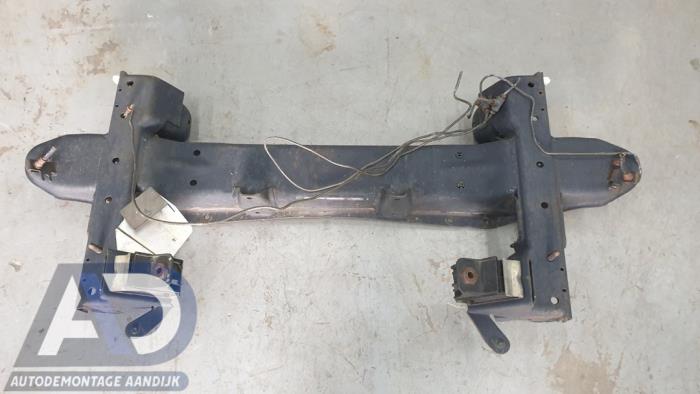 Used Subframe Mercedes Sprinter 3t (903) 308 CDI 16V Price € 74,99 Margin scheme offered by Autodemontage Aandijk