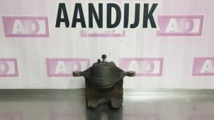 Used Front brake calliper, right Hyundai iX20 (JC) 1.6i 16V Price € 49,99 Margin scheme offered by Autodemontage Aandijk