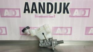 Used Master cylinder Hyundai iX20 (JC) 1.6i 16V Price € 49,99 Margin scheme offered by Autodemontage Aandijk