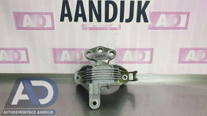 Used Engine mount Opel Astra J (PC6/PD6/PE6/PF6) 1.6 16V Ecotec Price € 24,99 Margin scheme offered by Autodemontage Aandijk