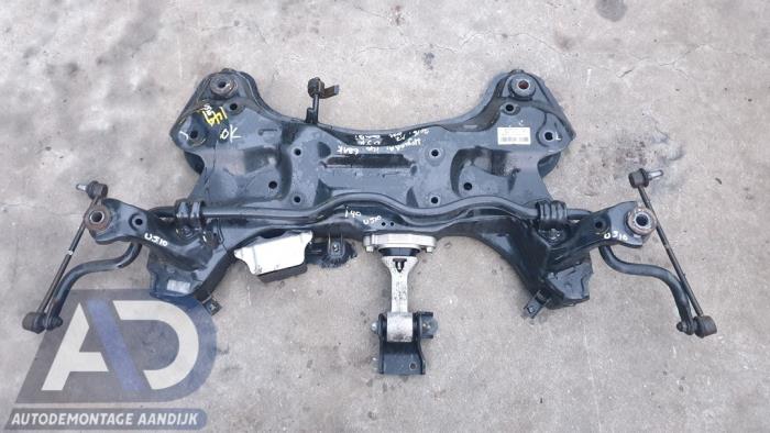 Used Subframe Hyundai i40 CW (VFC) 1.7 CRDi 16V Price € 199,99 Margin scheme offered by Autodemontage Aandijk