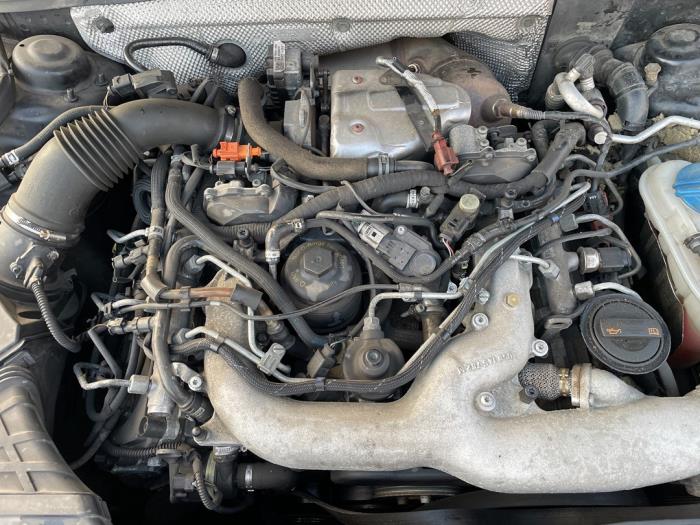 Motor van een Audi A5 (8T3) 3.0 TDI V6 24V Quattro 2011