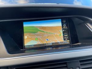 Used Navigation display Audi A5 (8T3) 3.0 TDI V6 24V Quattro Price € 149,99 Margin scheme offered by Autodemontage Aandijk