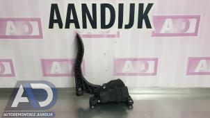 Gaspedalposition Sensor van een Audi A6 Avant Quattro (C6) 3.0 TDI V6 24V 2007
