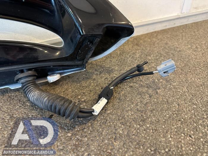 Roof spoiler Volvo C30 2.4 D5 20V 614 30762986 VOLVO