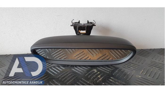 Używane Lusterko wewnetrzne BMW 1 serie (F20) 116d 2.0 16V Cena € 24,99 Procedura marży oferowane przez Autodemontage Aandijk
