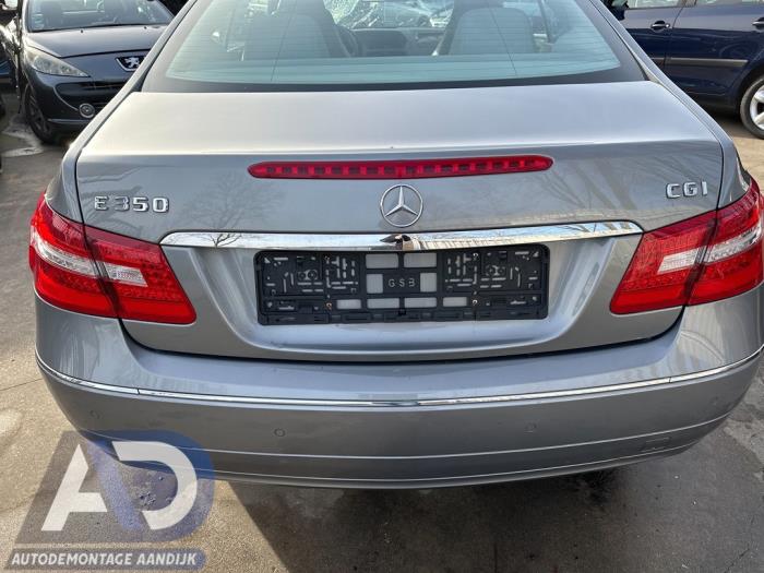 Begagnade Baklucka Mercedes E (C207) E-350 CGI V6 24V Pris € 249,99 Marginaltabell erbjuds av Autodemontage Aandijk