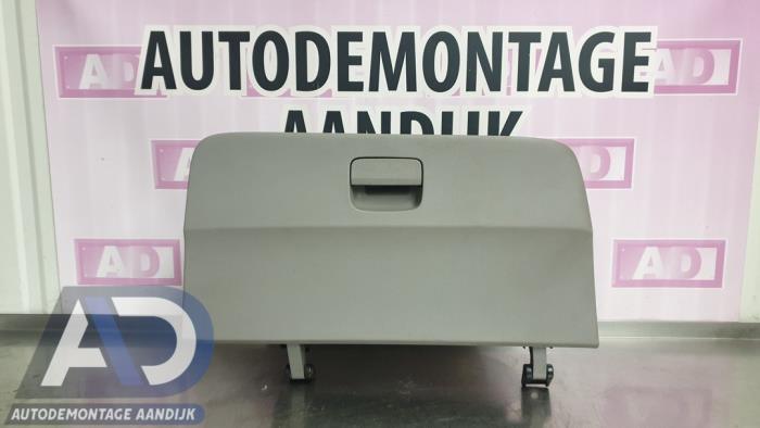 Begagnade Handskfack Honda Insight (ZE2) 1.3 16V VTEC Pris € 29,99 Marginaltabell erbjuds av Autodemontage Aandijk