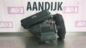 Usagé Boîtier filtre à air Suzuki Splash 1.0 12V Prix € 39,99 Règlement à la marge proposé par Autodemontage Aandijk