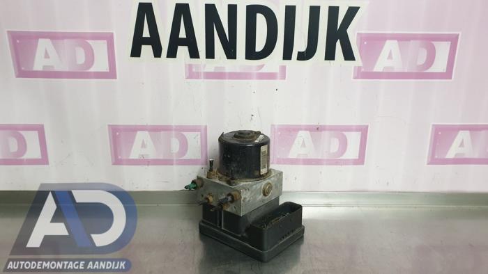 Begagnade ABS-pump Citroen C2 (JM) 1.4 Pris € 99,99 Marginaltabell erbjuds av Autodemontage Aandijk