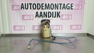 Używane Elektryczna pompa paliwa Mercedes C (W203) 2.2 C-220 CDI 16V Cena € 69,99 Procedura marży oferowane przez Autodemontage Aandijk