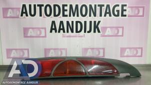 Usagé Feu arrière secondaire gauche Renault Kangoo Express (FC) 1.9 D 65 Prix € 24,99 Règlement à la marge proposé par Autodemontage Aandijk