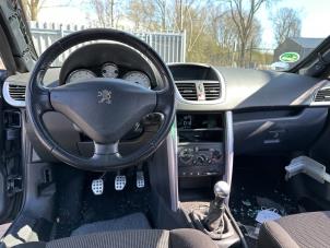Usados Juego y módulo de airbag Peugeot 207 CC (WB) 1.6 16V Precio € 249,99 Norma de margen ofrecido por Autodemontage Aandijk
