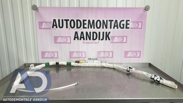 Używane Kurtyna prawa Ford C-Max (DXA) 1.6 TDCi 16V Cena € 99,99 Procedura marży oferowane przez Autodemontage Aandijk